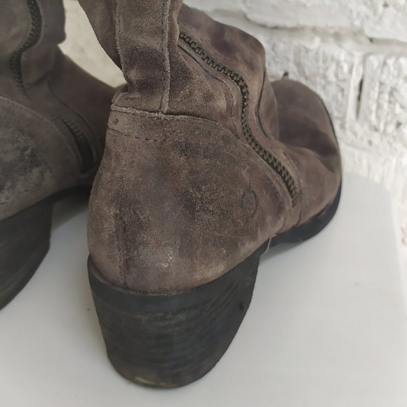 BORN SUEDE RIDING COWBOY BOOTS - Picture 8 of 10